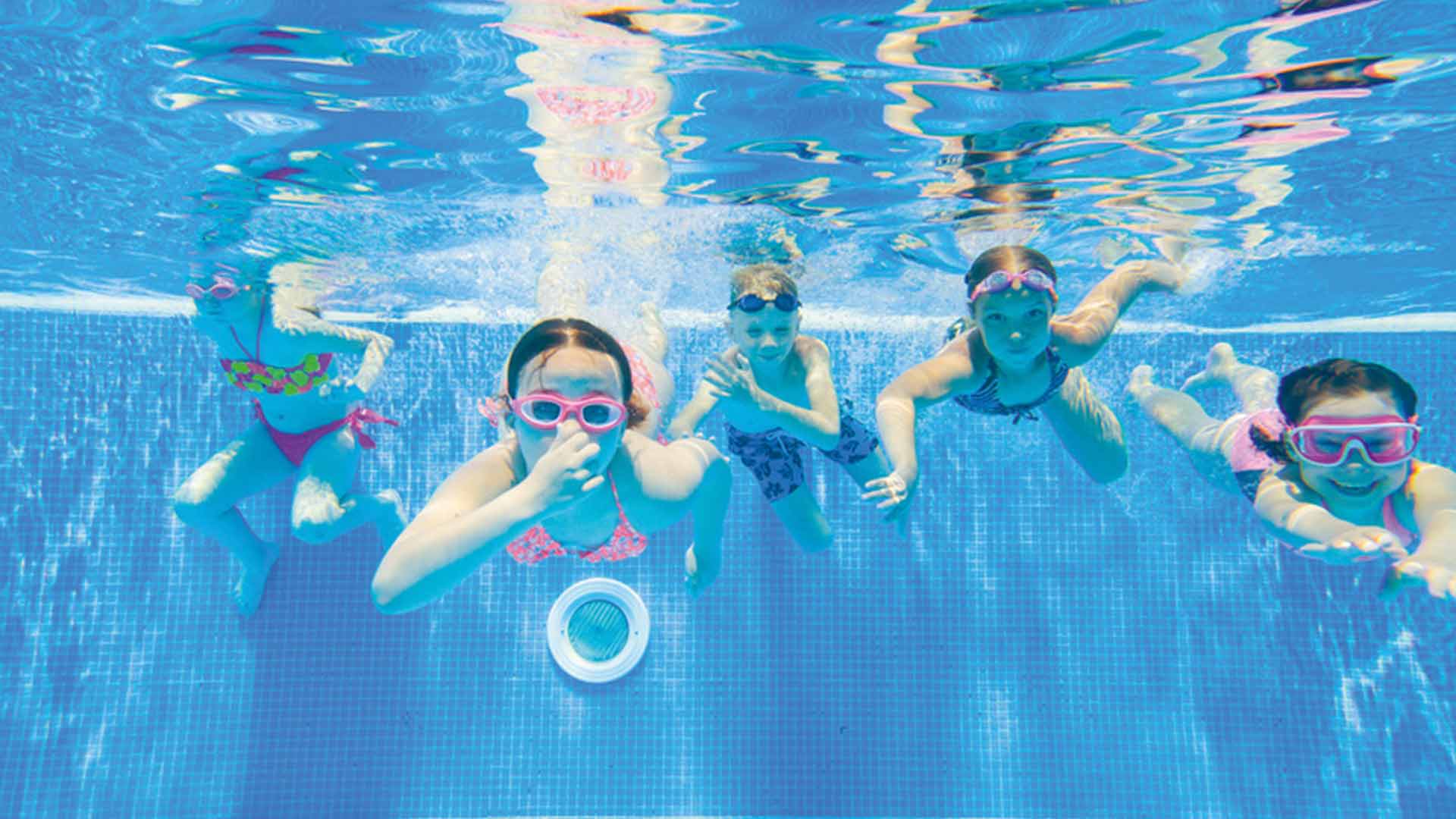Children swimming | Ferienresort Texas MV